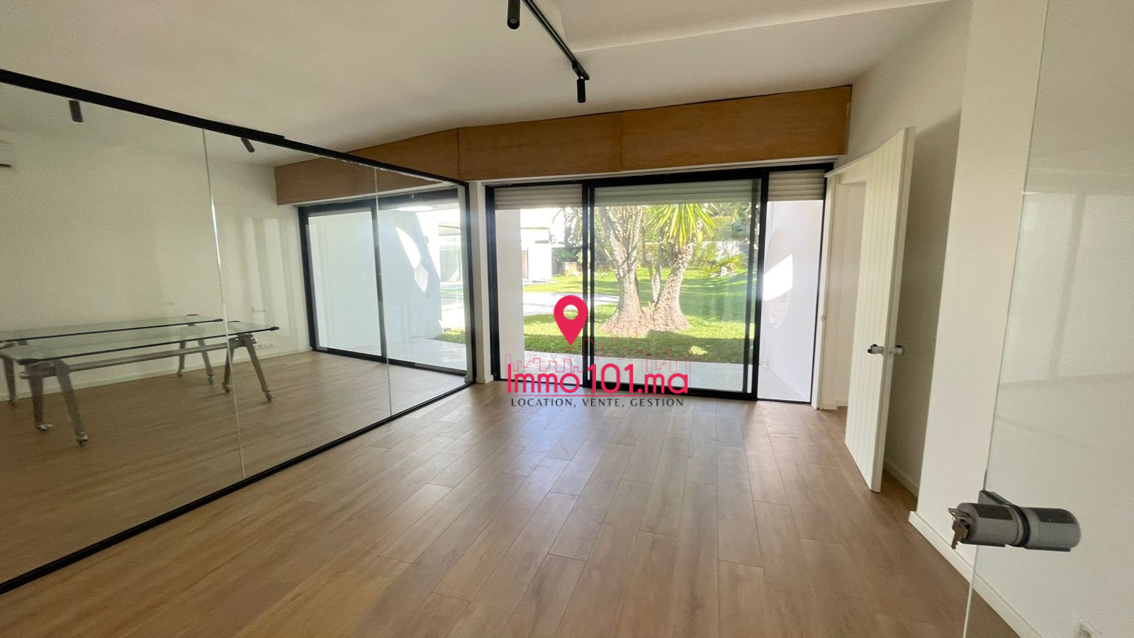 Location villa à usage professionnel à Souissi SILB2461